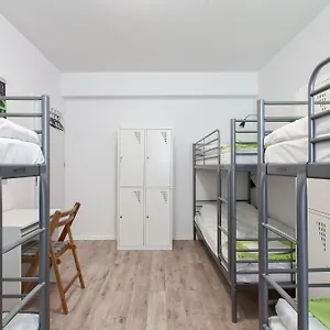  Hostel Opera